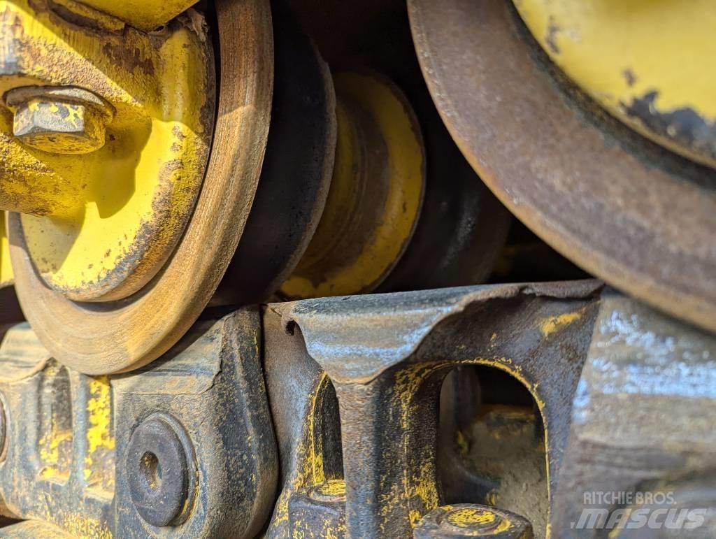 Komatsu D71PXi-24 Vikšriniai buldozeriai