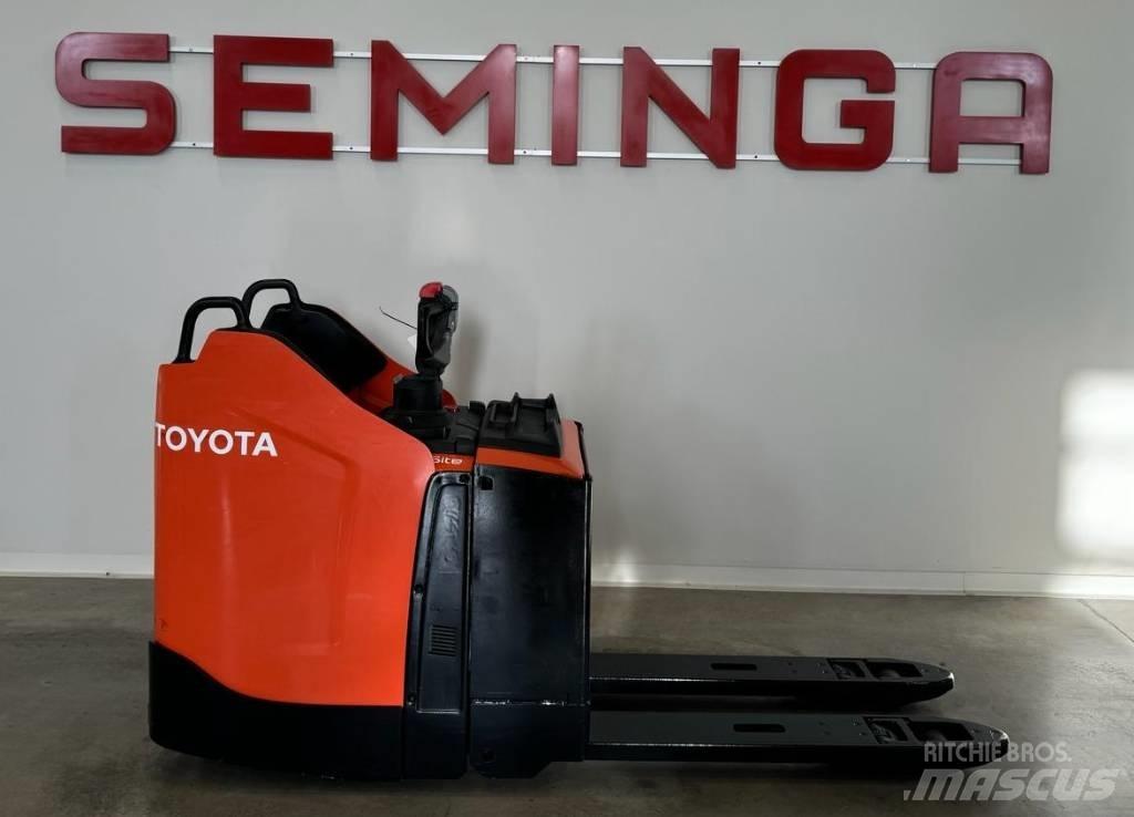 Toyota 10545  LPE200 Mažų aukščių keltuvai