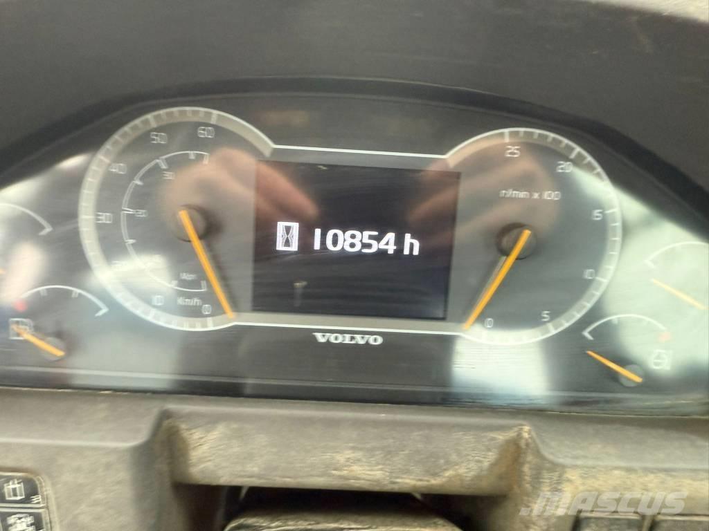 Volvo L 45 H Naudoti ratiniai krautuvai