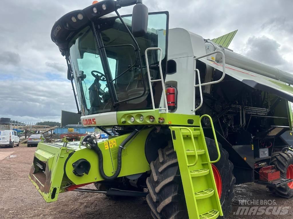 CLAAS Lexion 620 Derliaus nuėmimo kombainai