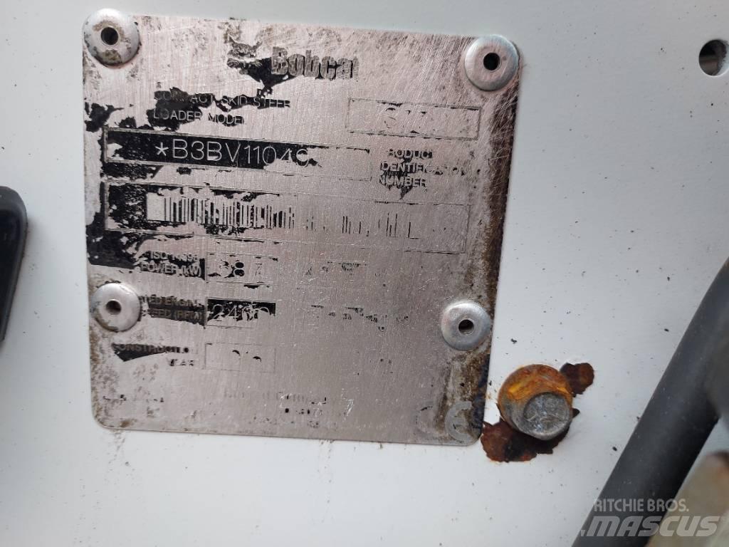 Bobcat 377 Krautuvai su šoniniu pasukimu