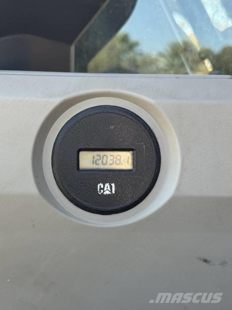CAT 324 EL Vikšriniai ekskavatoriai