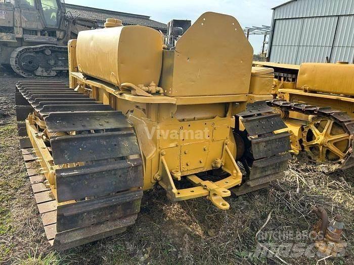 CAT D4 - Vikšriniai buldozeriai