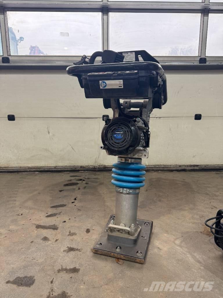 Weber SRE 590 DC Plūktuvai