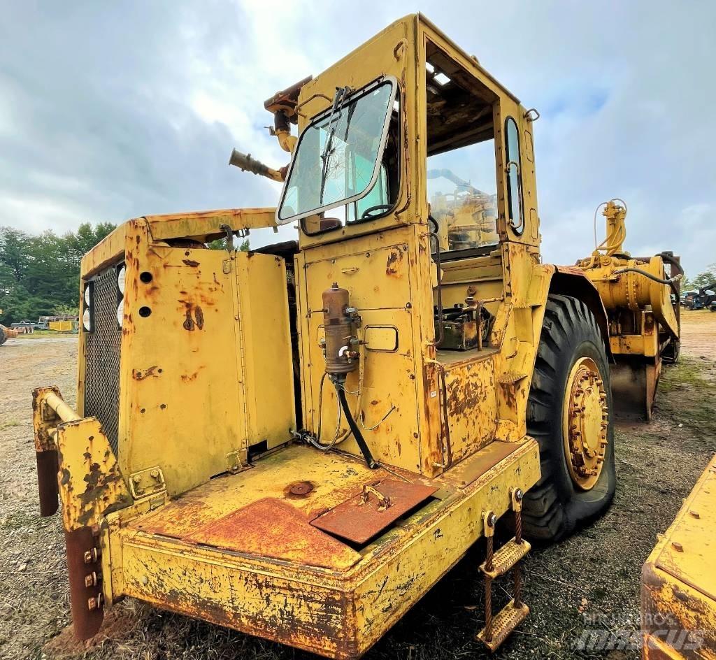 CAT 631 D Vandens sunkvežimiai