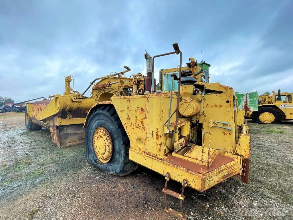 CAT 631 D Vandens sunkvežimiai