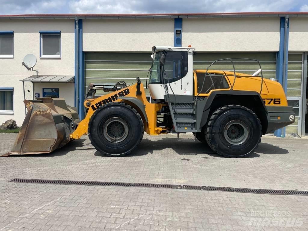 Liebherr L 576 Naudoti ratiniai krautuvai