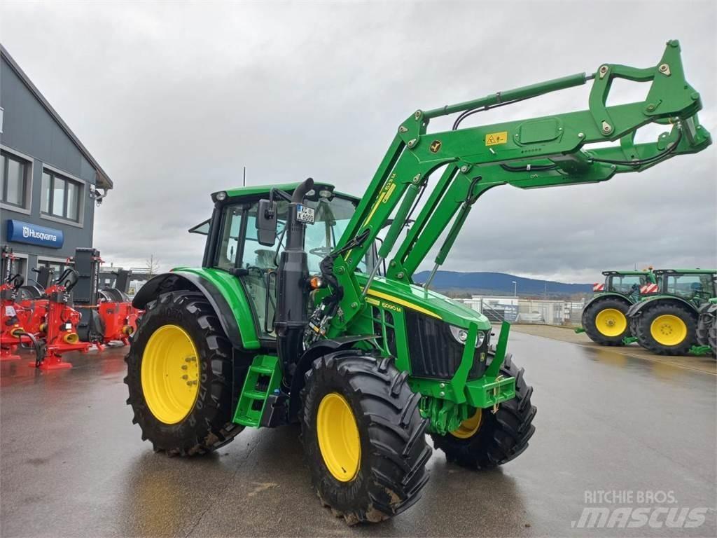 John Deere 6090M Traktoriai