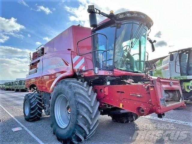 Case IH AF 8240 Derliaus nuėmimo kombainai