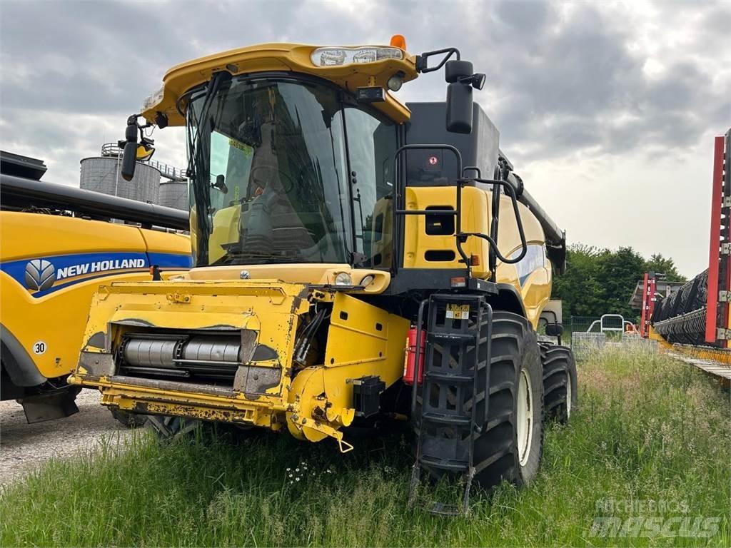 New Holland CR 980 Derliaus nuėmimo kombainai