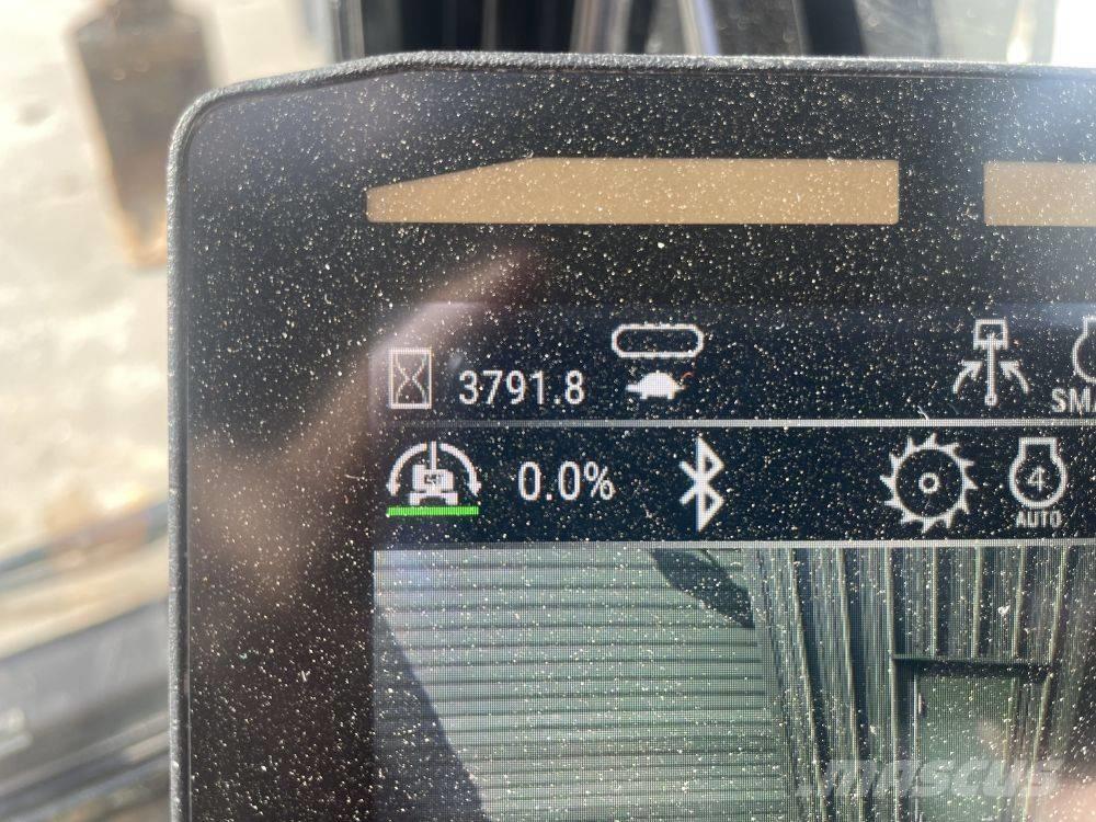 CAT 308 Vidutinės galios ekskavatoriai 7-12 t