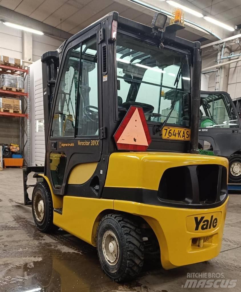 Yale GDP30VX Dyzeliniai krautuvai