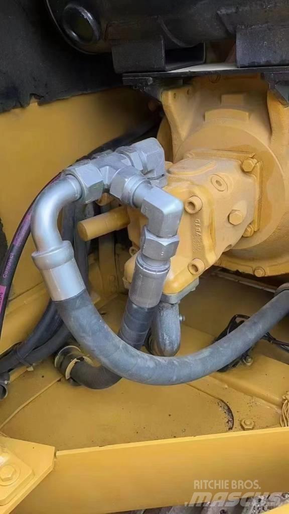 CAT 308E2 Vidutinės galios ekskavatoriai 7-12 t