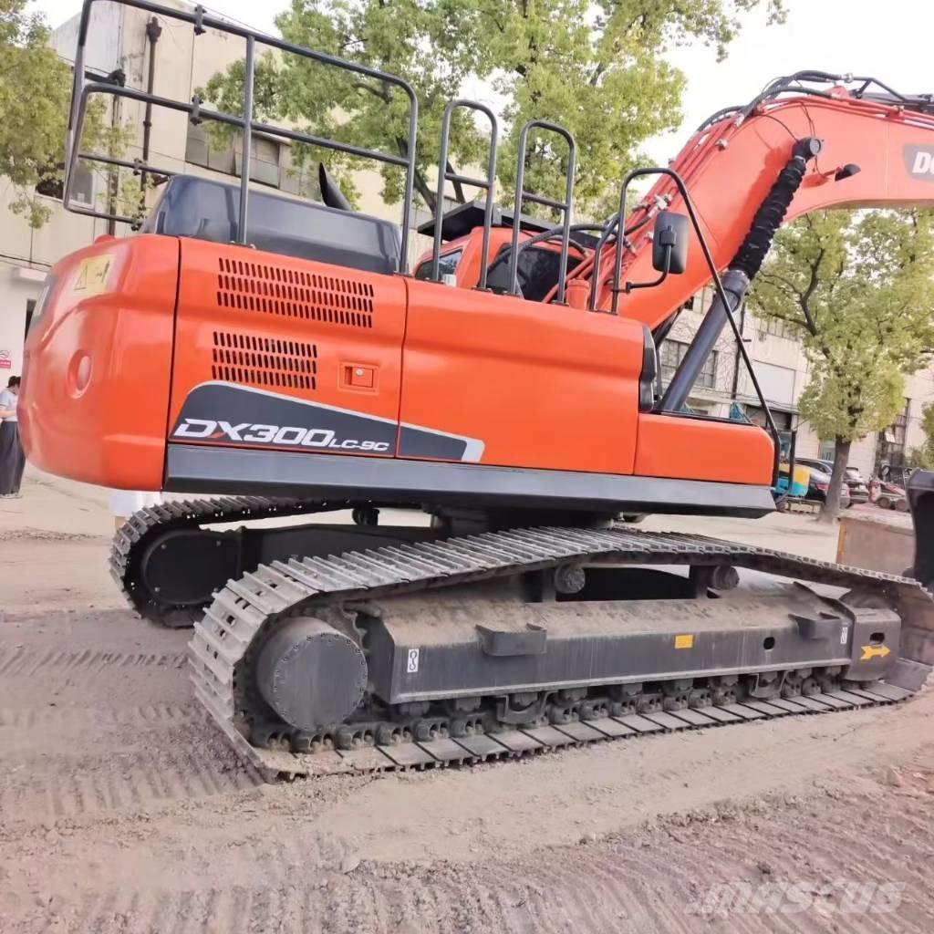 Doosan DX 300 LC Vikšriniai ekskavatoriai