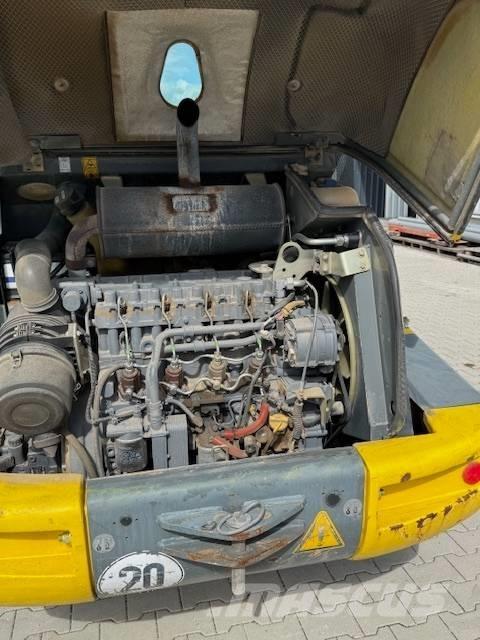 Kramer 750 Naudoti ratiniai krautuvai