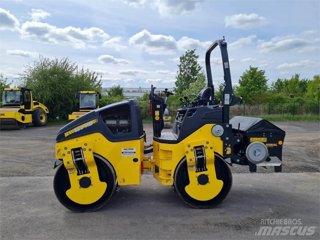 Bomag BW 138 AD-5 Porinių būgnų volai