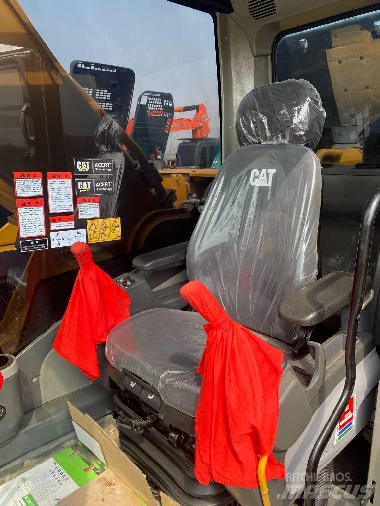 CAT 336D2 Vikšriniai ekskavatoriai