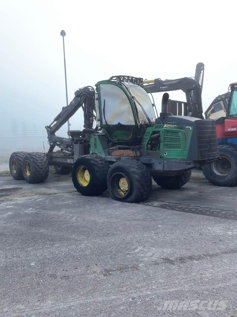 John Deere 1210E Naudoti miškovežiai (Forvarderiai)