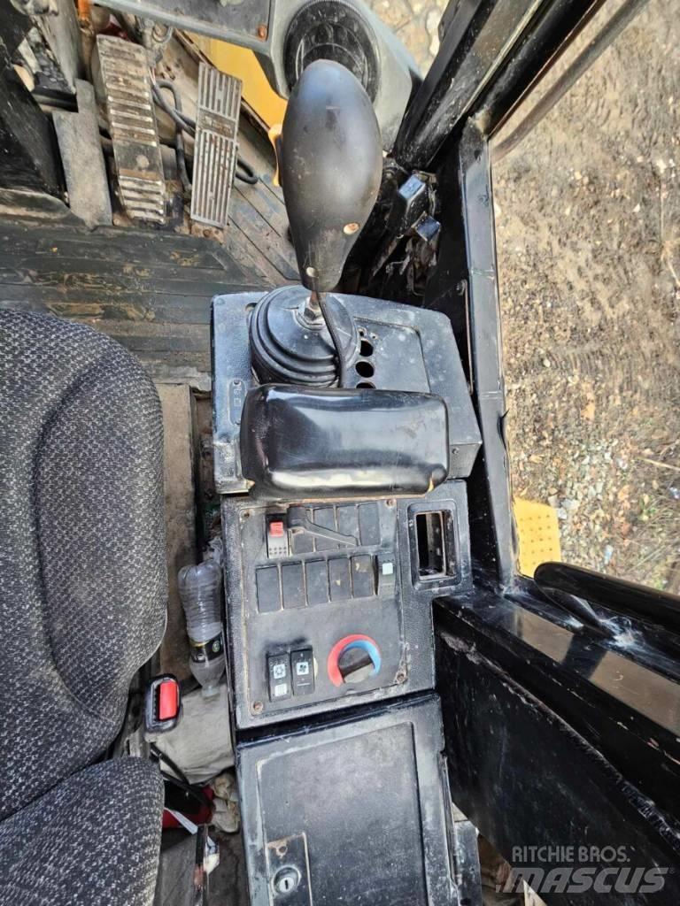 CAT 938 G II Naudoti ratiniai krautuvai