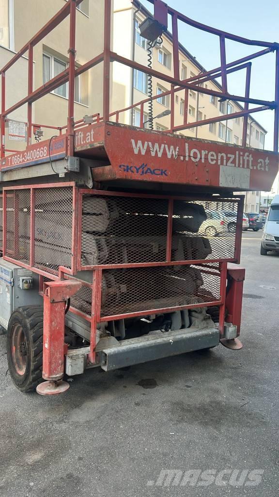 SkyJack SJ 9250 Statybiniai keltuvai