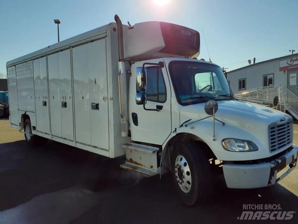 Freightliner M2 Gėrimų tiekimo sunkvežimiai