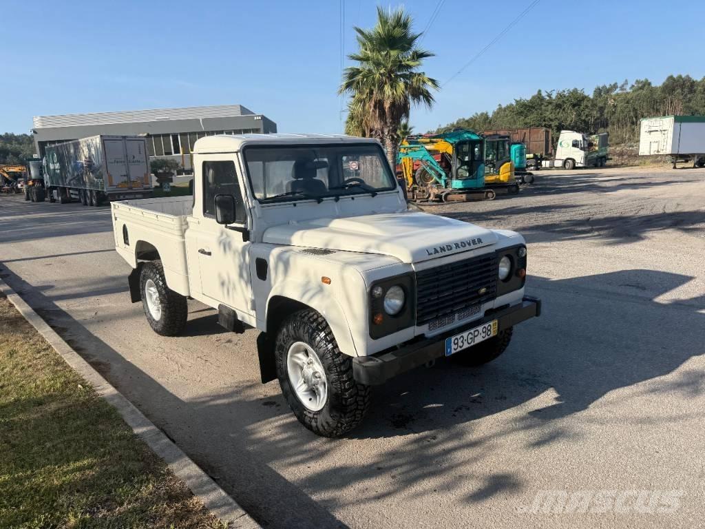Land Rover Defender Pikapai / Bortiniai sunkvežimiai