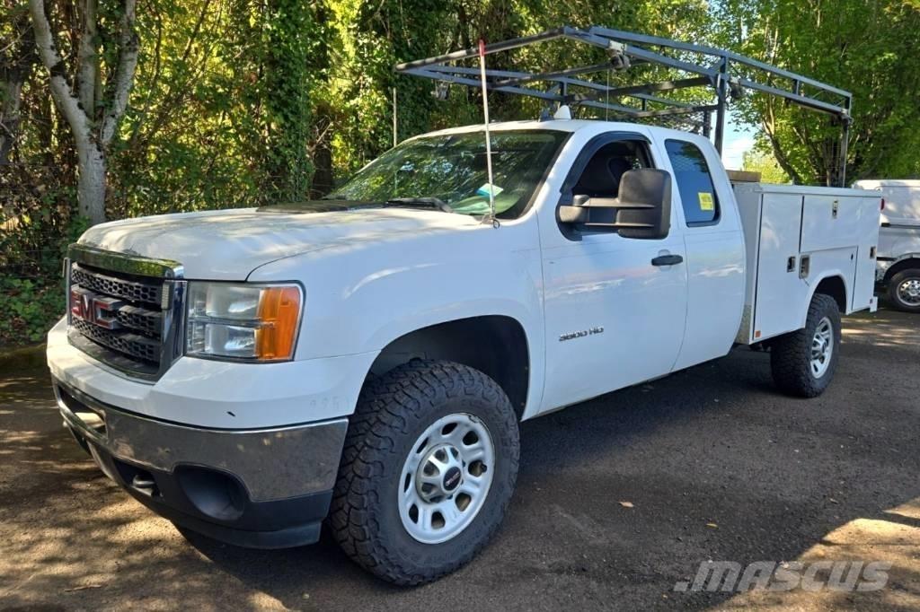 GMC Sierra 3500 HD Pikapai / Bortiniai sunkvežimiai