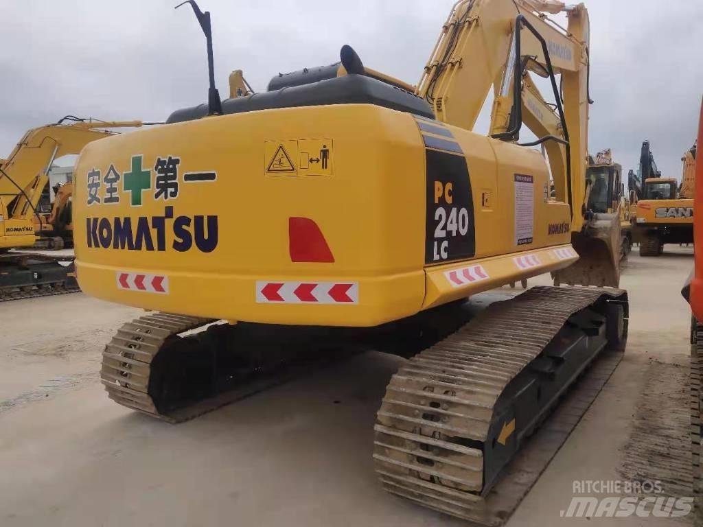 Komatsu PC 240 Vikšriniai ekskavatoriai