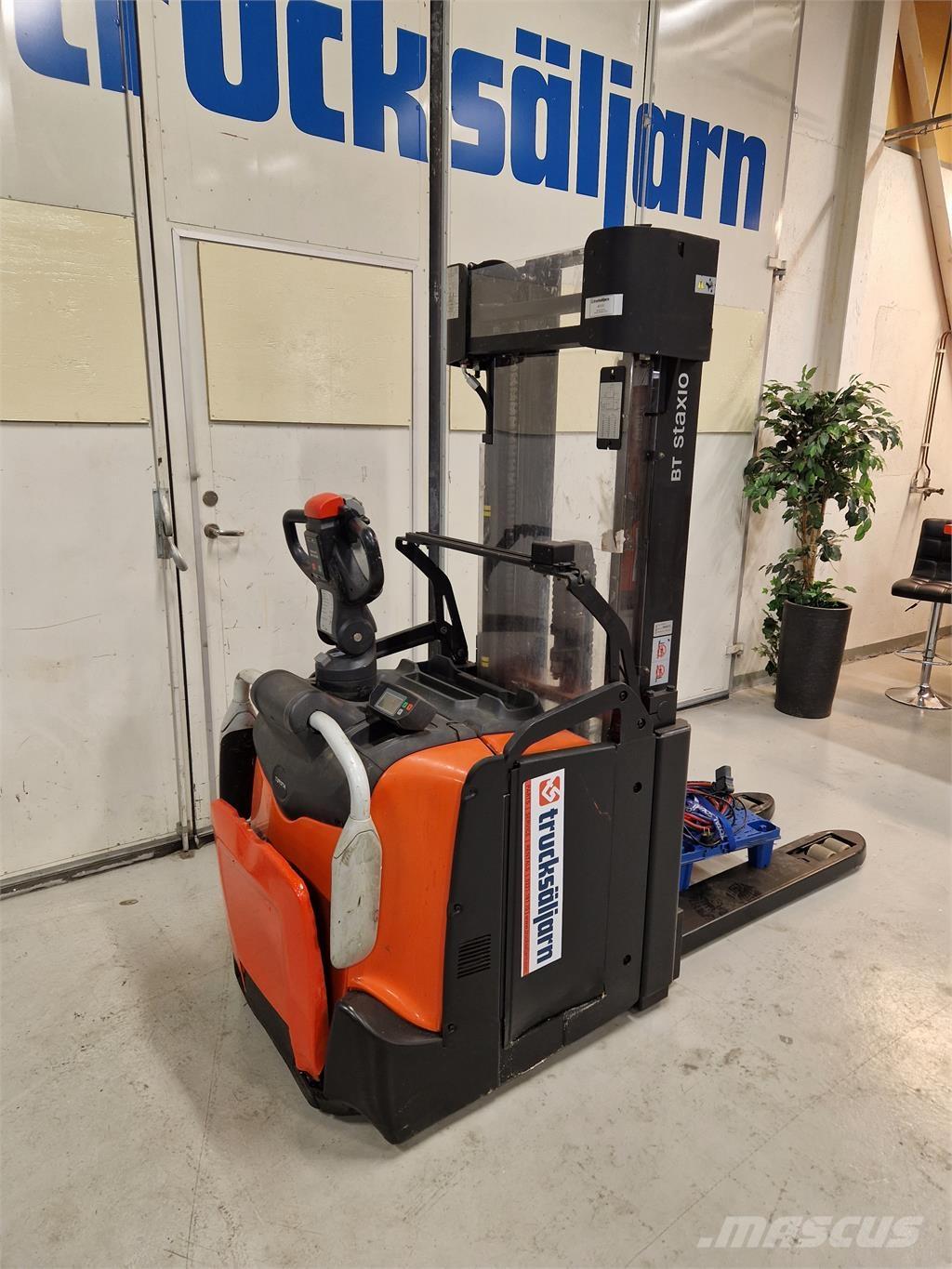 Toyota SPE160L Savaeigiai rietuvai