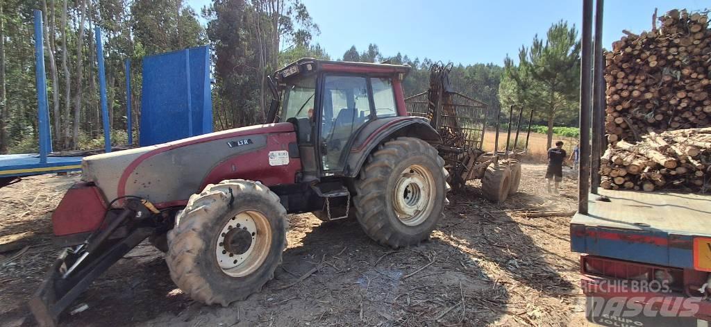 Valtra T 161 Miško traktoriai