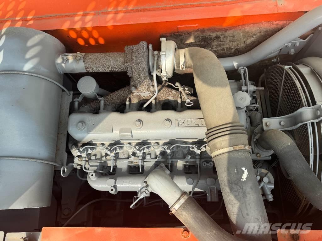 Hitachi ZX 240 Vikšriniai ekskavatoriai
