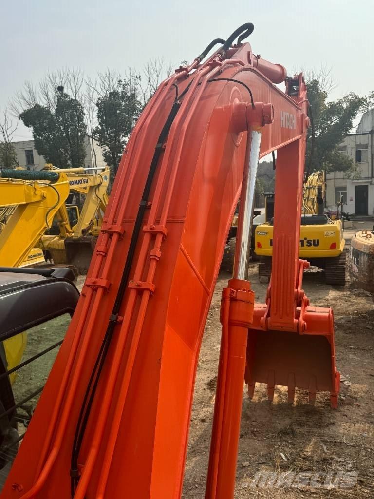 Hitachi ZX 240 Vikšriniai ekskavatoriai