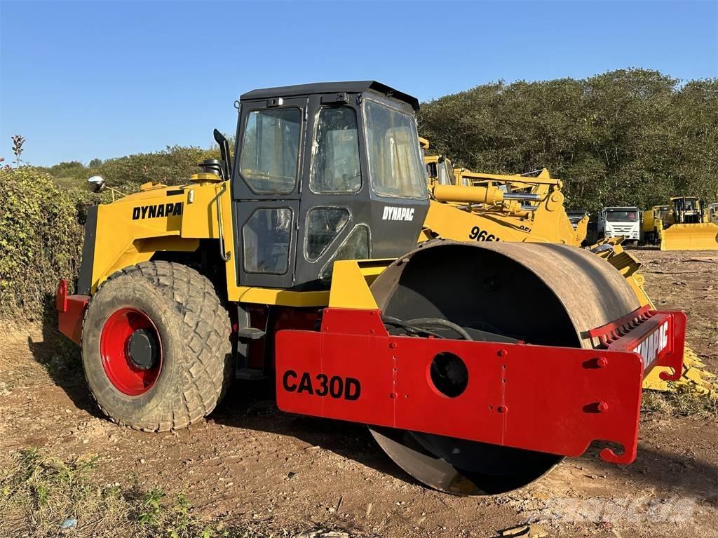 Dynapac CA 30 D Vieno būgno volai