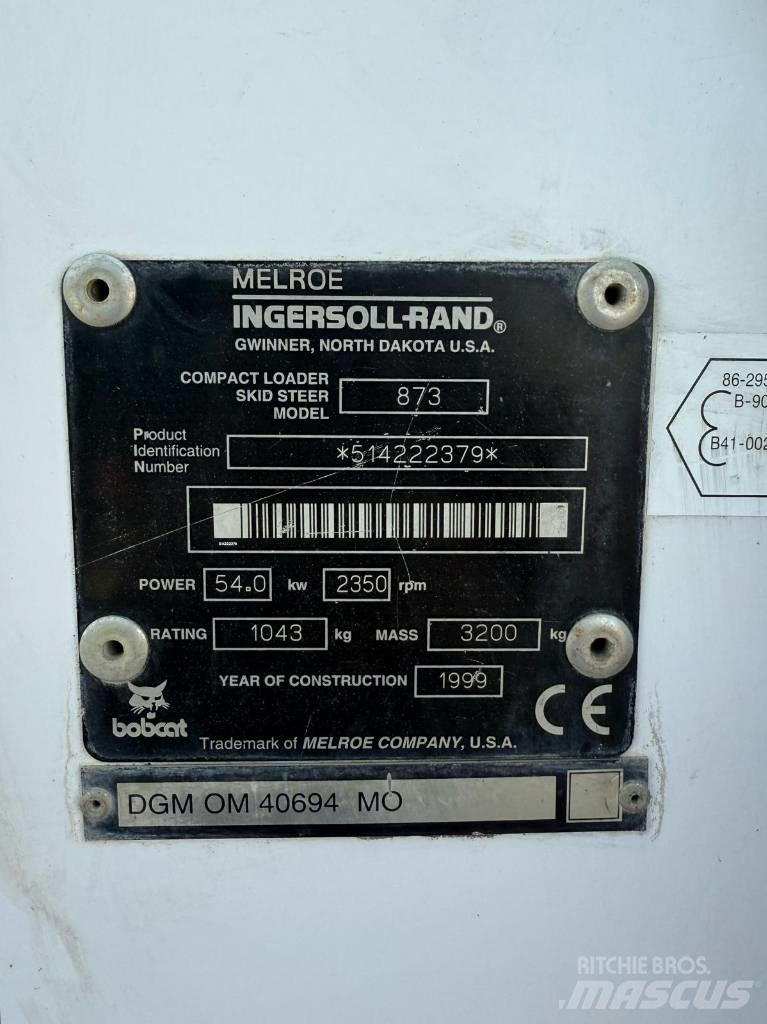 Bobcat 873 Krautuvai su šoniniu pasukimu