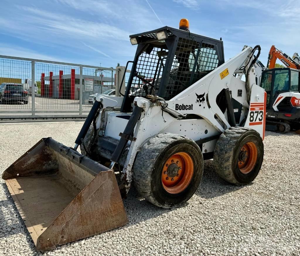 Bobcat 873 Krautuvai su šoniniu pasukimu
