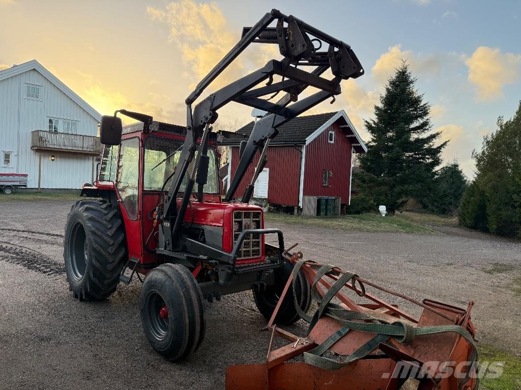 International 574 Traktoriai