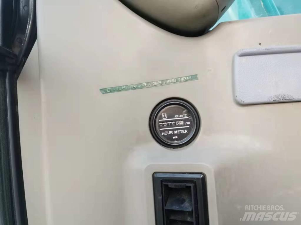 Kobelco SK 135 Vikšriniai ekskavatoriai