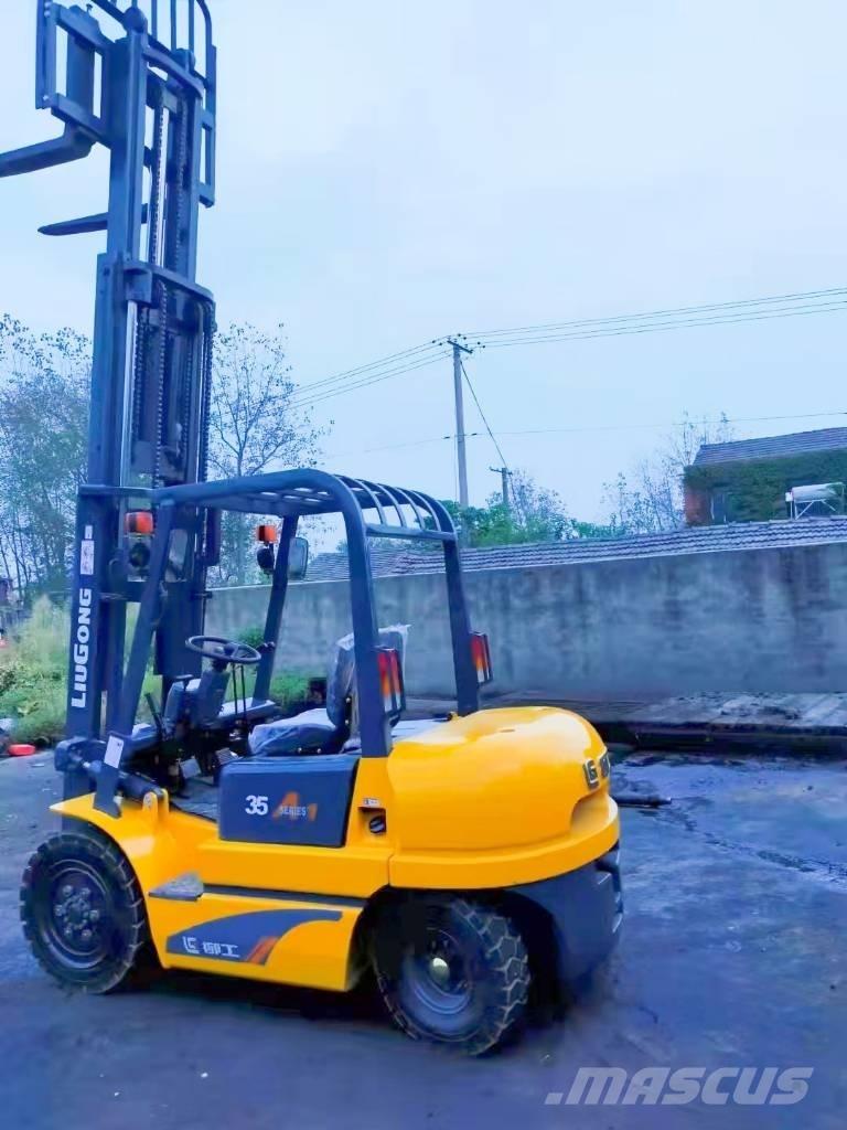 LiuGong CPC 35 Dyzeliniai krautuvai