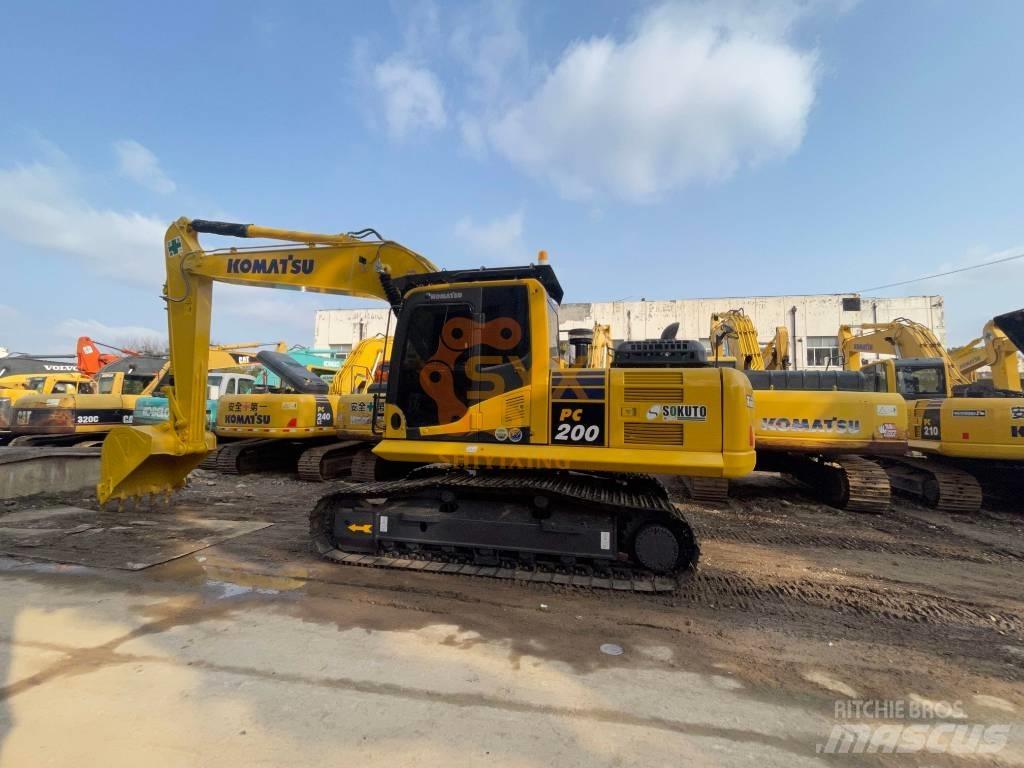 Komatsu PC 200 Vikšriniai ekskavatoriai