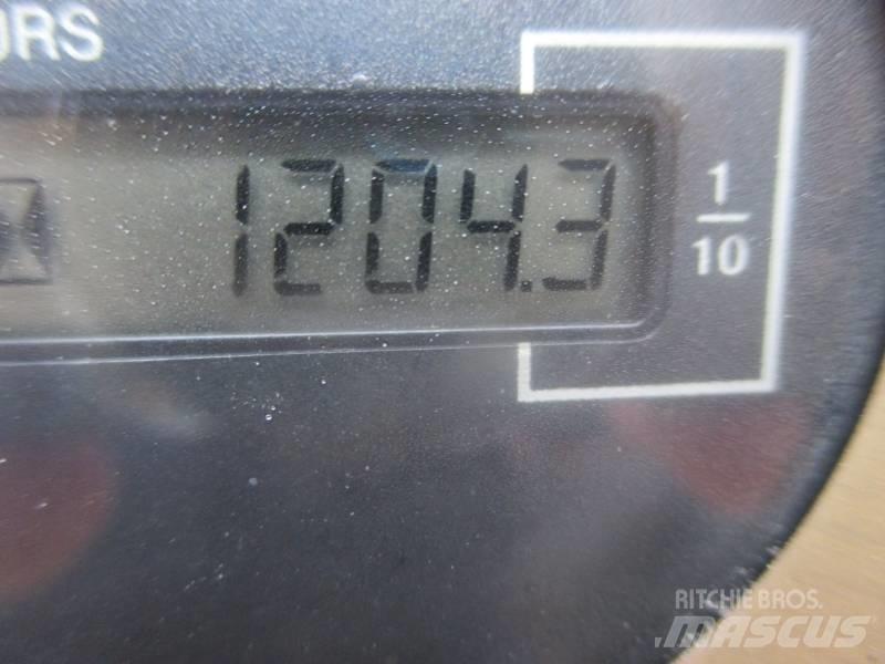 Klubb K26 Ant vilkikų montuojamos kėlimo platformos