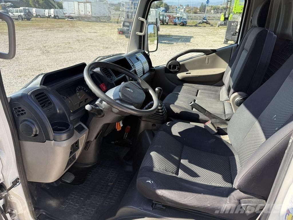 Comet 20 MT Ant vilkikų montuojamos kėlimo platformos