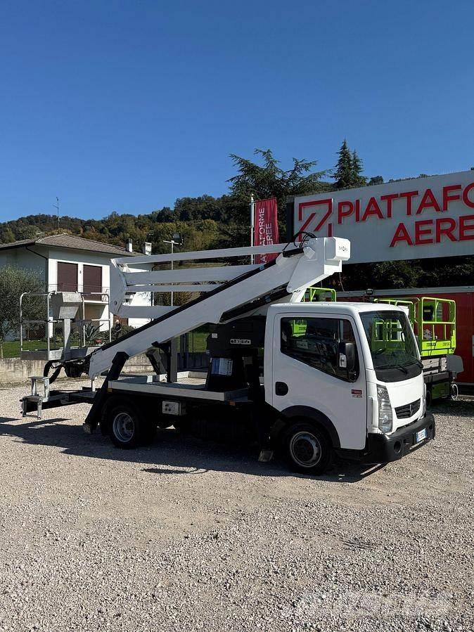 Comet 20 MT Ant vilkikų montuojamos kėlimo platformos