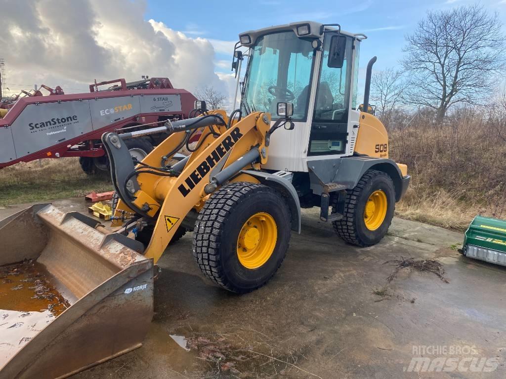 Liebherr 509 Naudoti ratiniai krautuvai