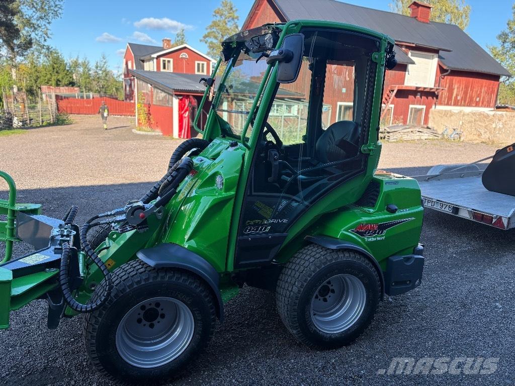 Avant 640 i Daugiafunkciniai pakrovėjai