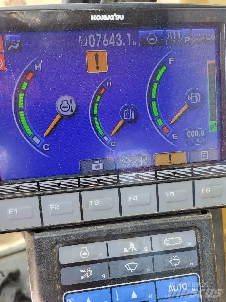 Komatsu PC 138 US-10 Vikšriniai ekskavatoriai