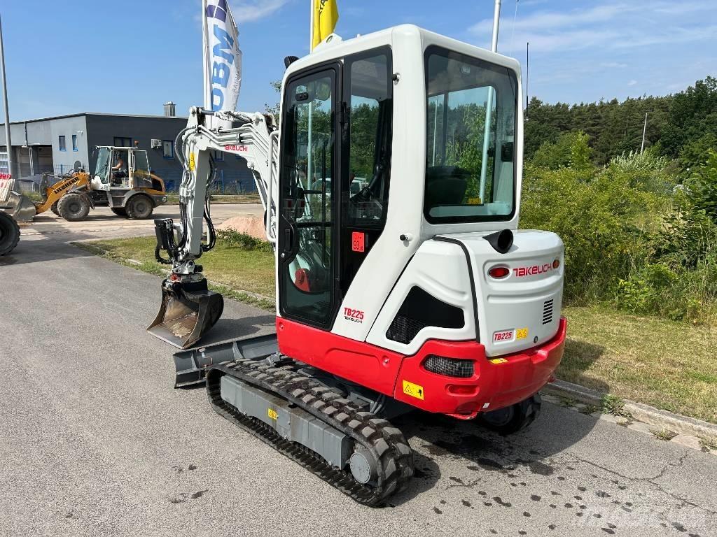 Takeuchi TB 225A V5 Mini ekskavatoriai < 7 t