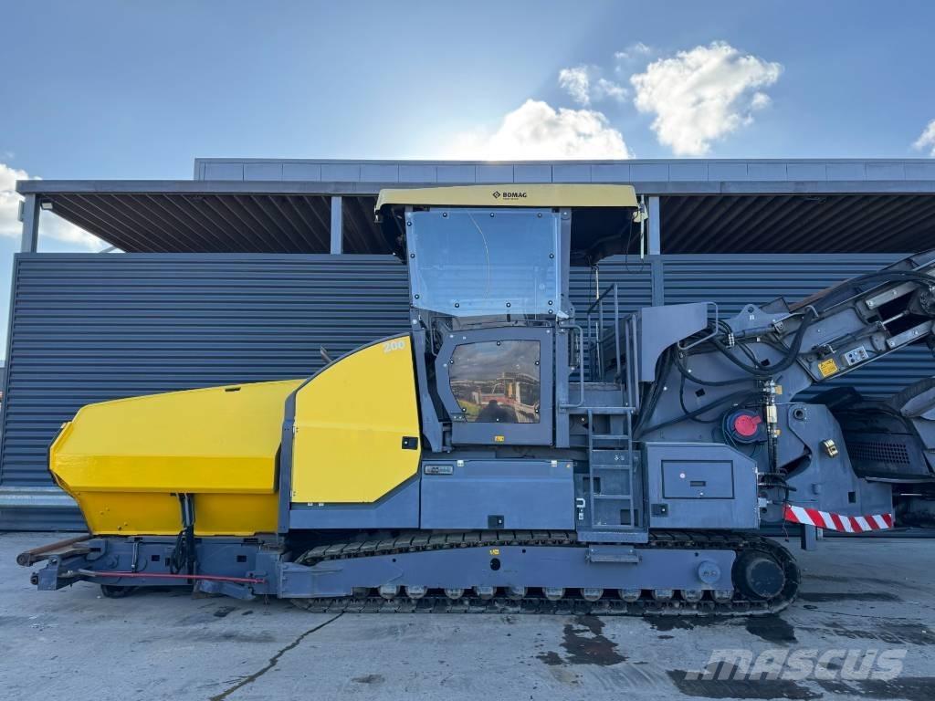 Bomag BMF 2500 S Asfalto klotuvai