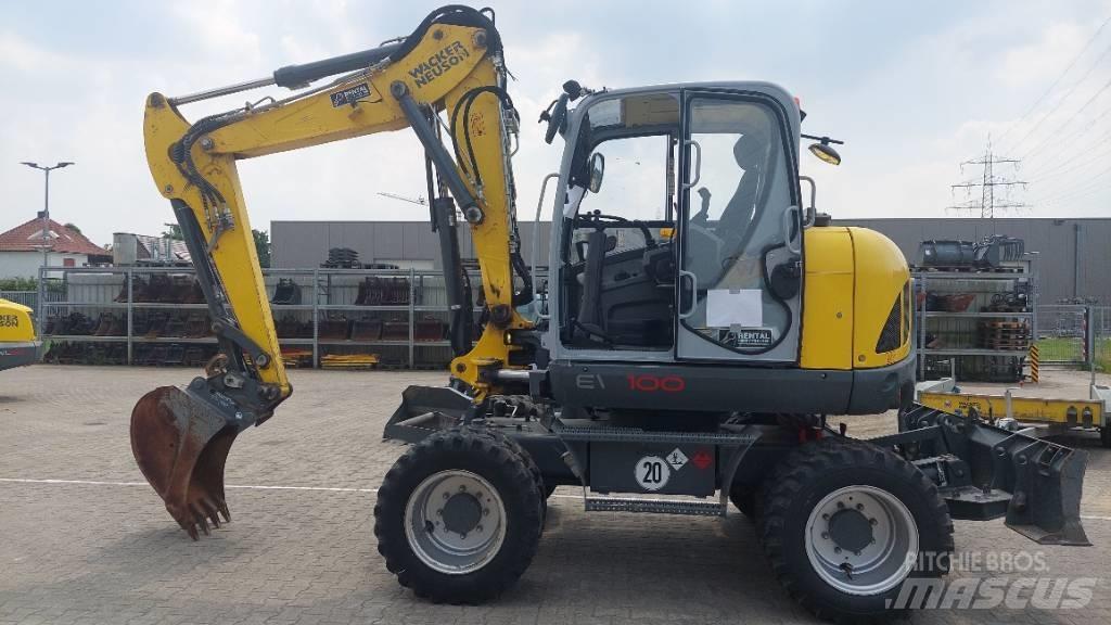 Wacker Neuson EW100 Ratiniai ekskavatoriai