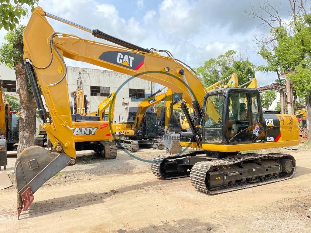 CAT 320 D 2 Vidutinės galios ekskavatoriai 7-12 t