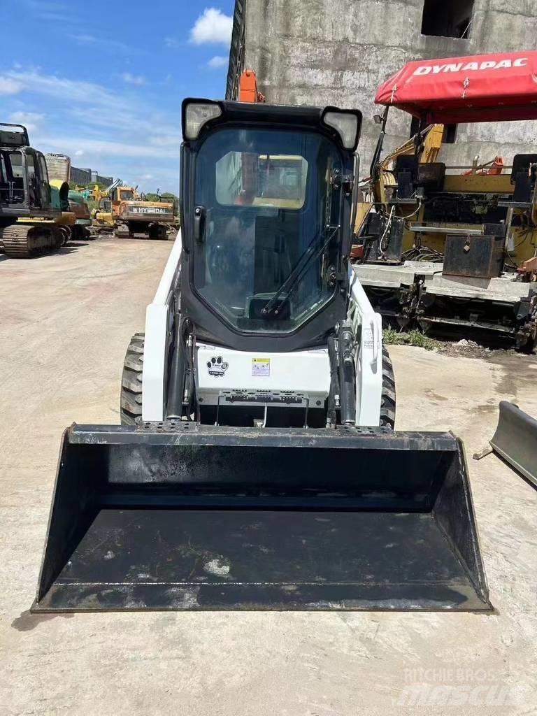 Bobcat S 450 Krautuvai su šoniniu pasukimu